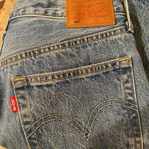 Levi’s 501 jeans - perfect go to jean!